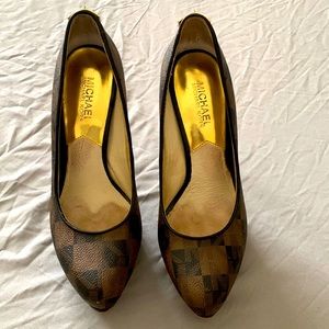 Size 7 Michael Kors heels